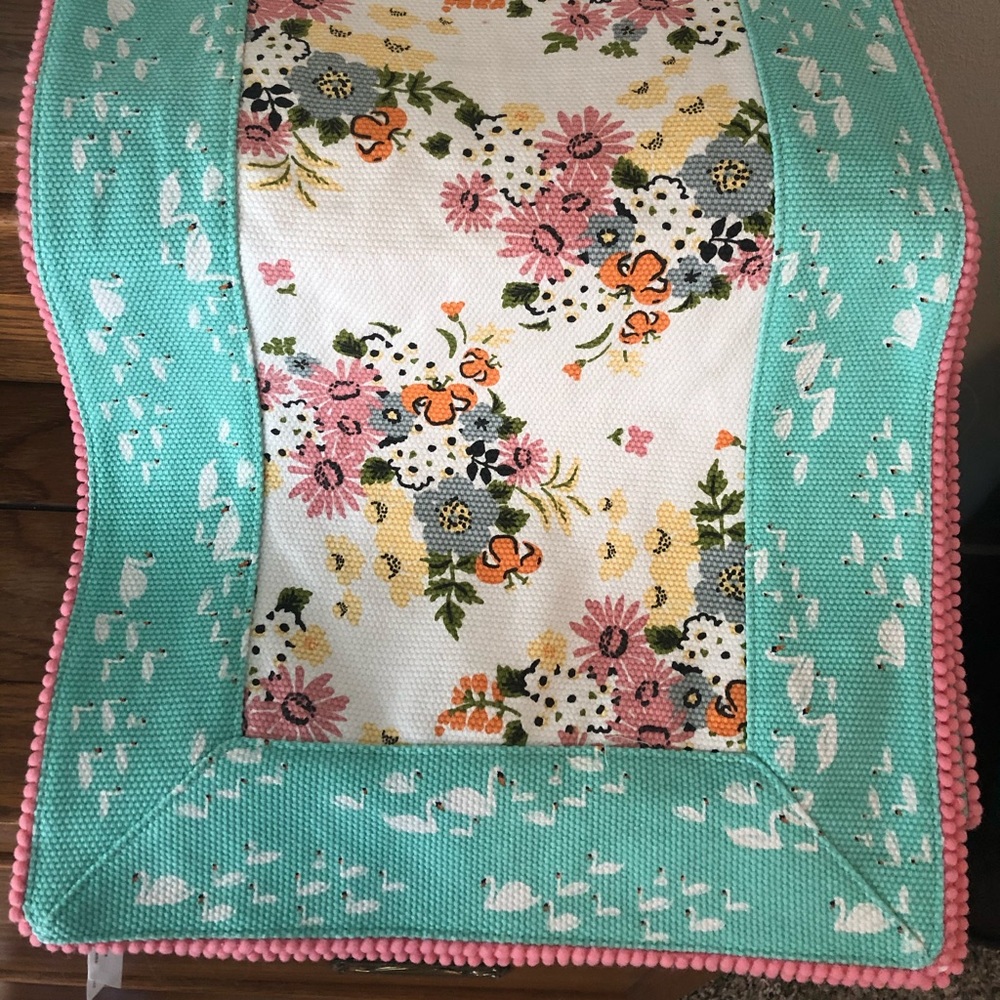 Matilda Jane floral swan runner